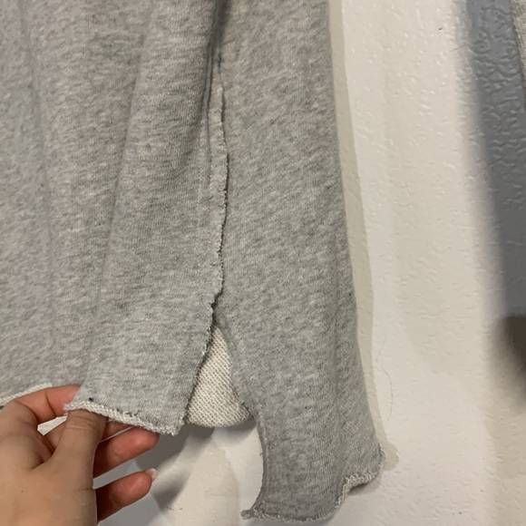 AERIE GREY V NECK PULLOVER GOOD ENERGY XS - Picture 4 of 6